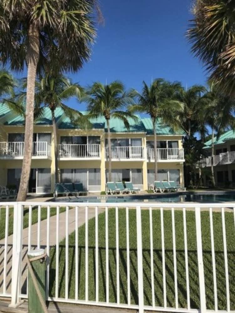 Jupiter Waterfront Inn Exterior foto